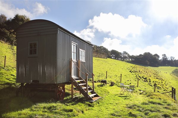 Cosy shepherd's hut